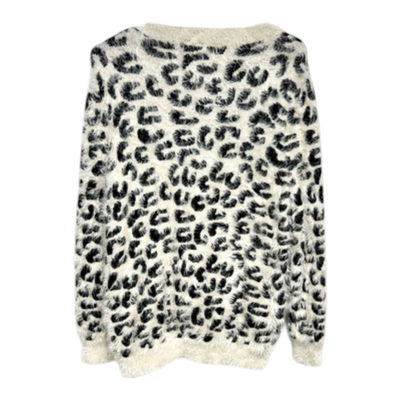 POL Fuzzy Eyelash Leopard Print Abstract Cozy Sweater Black/White Sz L - Picture 2 of 9